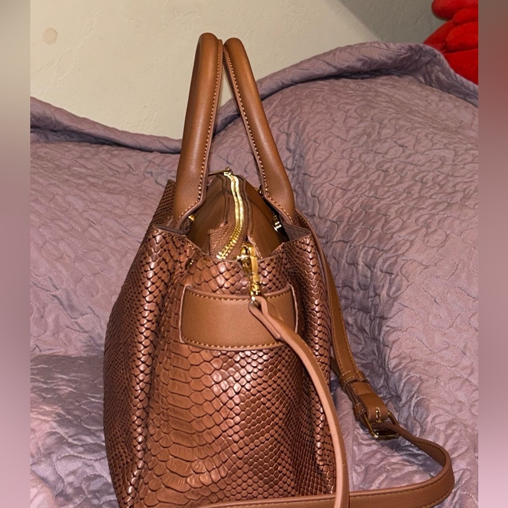 Mellow World Vegan Leather Cognac Crossbody. Snakeskin texture. Gently Usef. - Picture 10 of 11